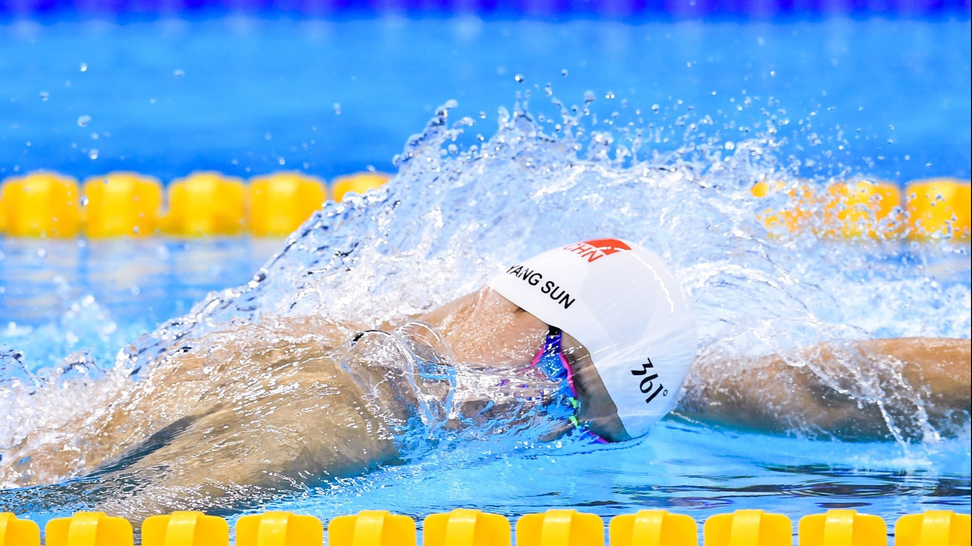 世界杯预选赛开打，C罗帽子戏法助葡萄牙狂胜对手，葡萄牙世界杯c罗进球视频